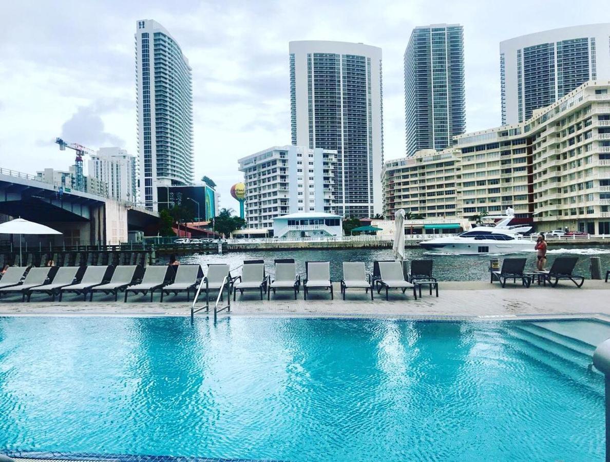 Resort Studio Balcony With Front Bay View Hallandale Beach Exterior foto