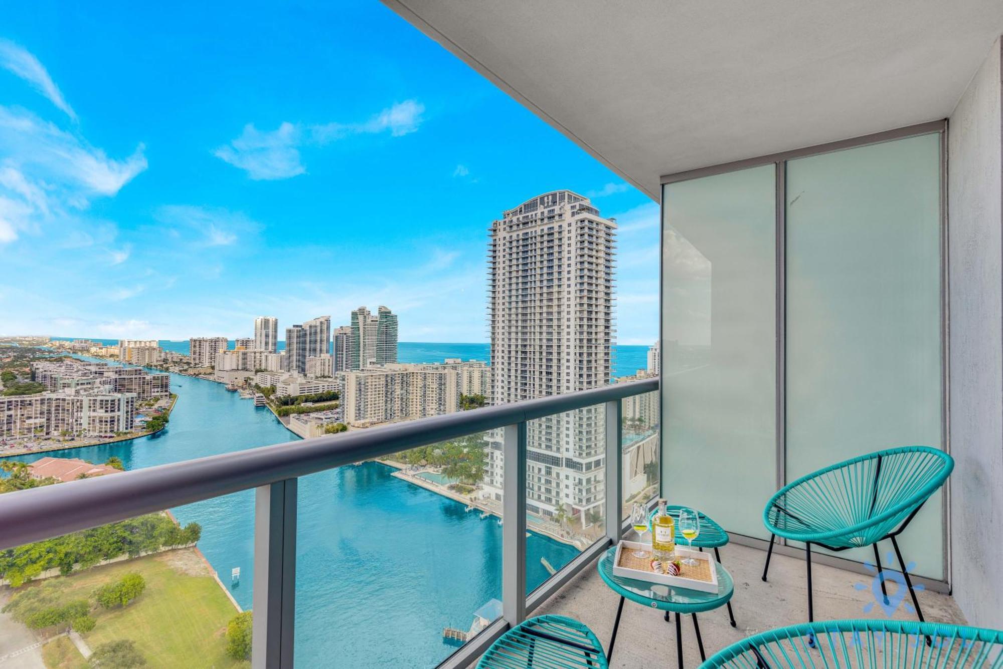 Resort Studio Balcony With Front Bay View Hallandale Beach Exterior foto